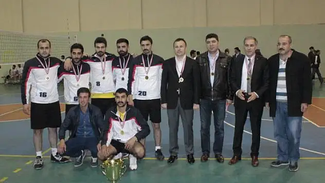 Bahar Voleybol Turnuvası sona erdi