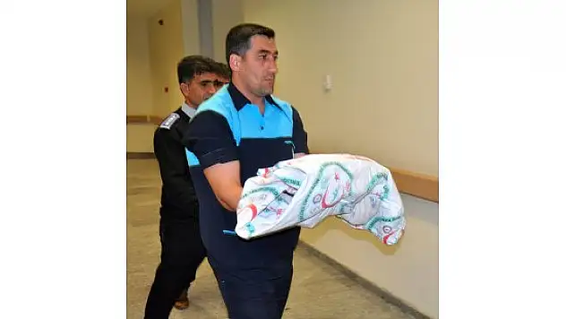 Çöpte yeni doğmuş bebek cesedi bulundu