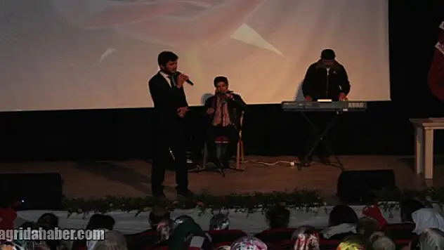 Ak Parti Ağrı Kadın Kolları Kutlu Doğum Haftası Etkinliği Düzenledi