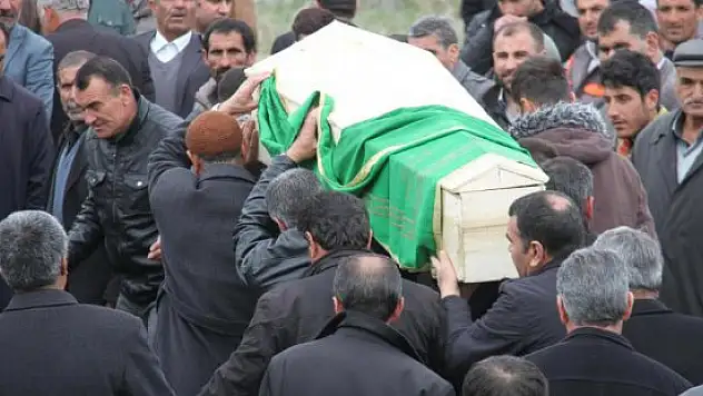 Eski Belediye Başkanı Çelik, toprağa verildi