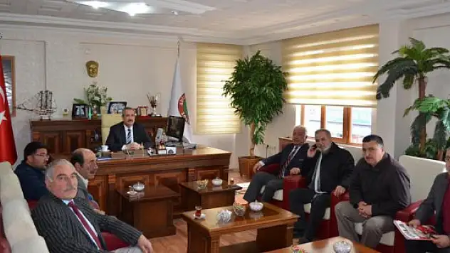 Adilcevaz Belediyespor'a malzeme desteği