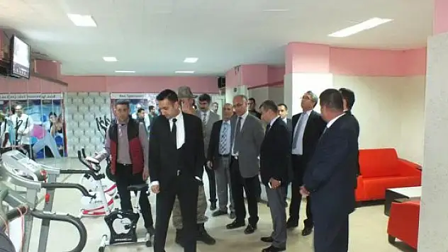 Obezite ile mücadele için spor salonu açtılar