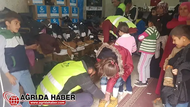 Ağrı Beşir Derneği 120 İhtiyaç Sahibi Yetimi Sevindirdi