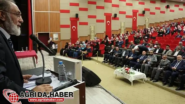 Ağrı'da 'Camii Şehir ve Medeniyet' Temalı Konferans Düzenlendi