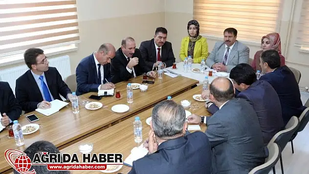Ağrı'da İlçe Milli Eğitim Müdürleri Toplantısı Yapıldı