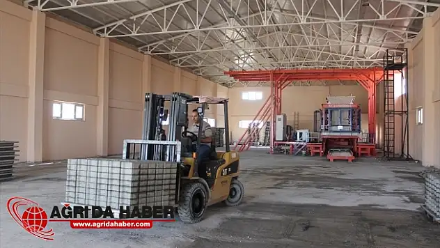 Ağrı'da Yeni Parke Taşı Tesisi Seri Üretime Başladı