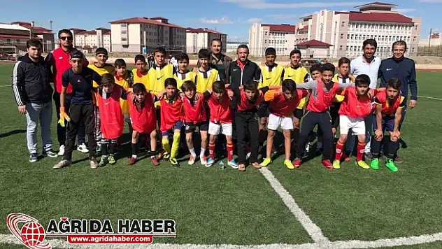 Ağrı'da U-14 Milli Takım Seçmeleri Yapıldı