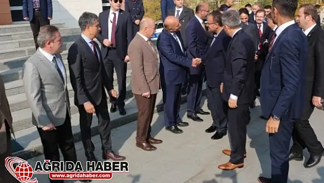 Bekir Bozdağ Merkez İlçe Kongresi İçin Ağrı'da