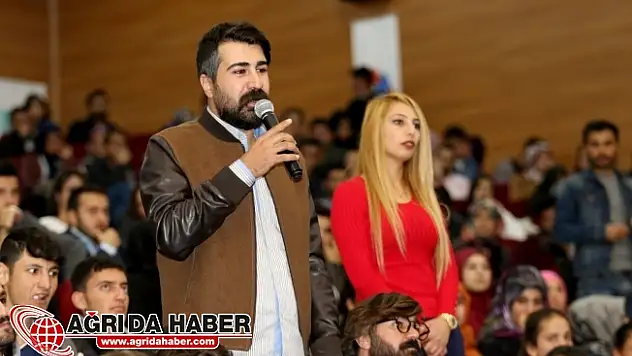 İşadamı İbrahim Çeçen ve Rektör Abdulhalik Karabulut Öğrencilerle Buluştu