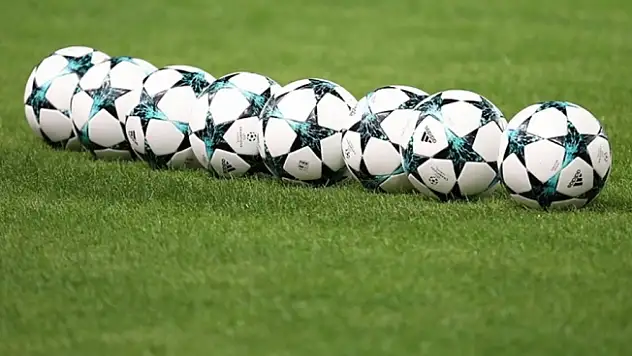 haftanın futbolcusu salah seçildi