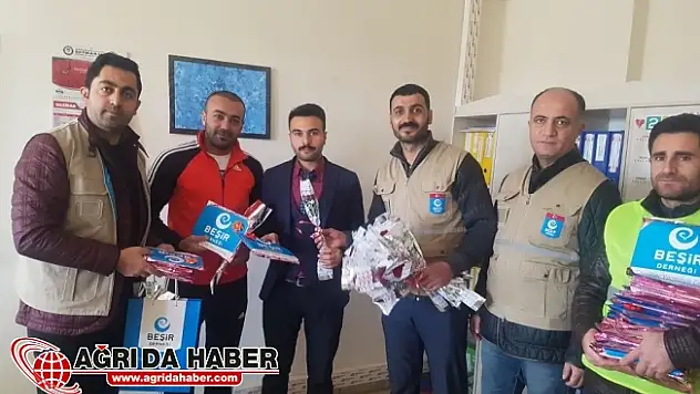 Ağrı Beşir Derneği'nden Öğretmenler Günü Kutlaması