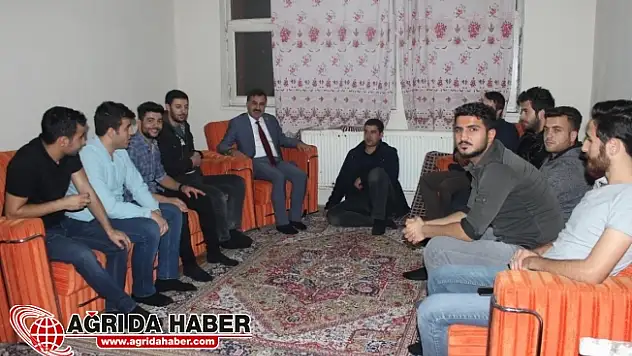 Ak Parti İl Başkanı Abbas Aydın'dan Öğrenci Evlerine Ziyaret