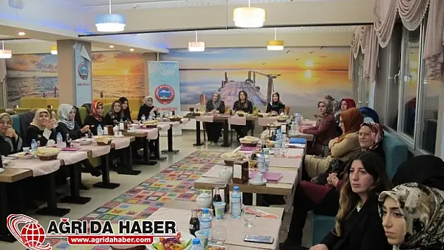 Ağrı Belediyesi Tarafından 5 Aralık Kadın Hakları Günü Kutlandı