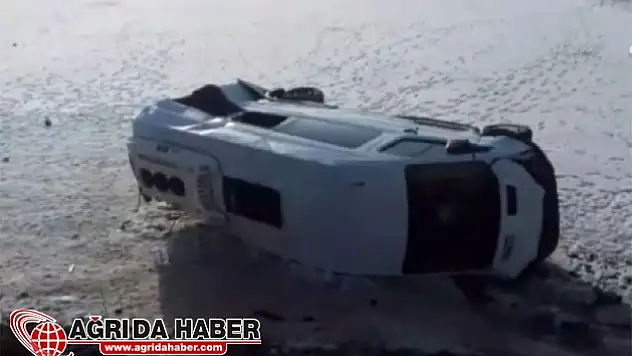 Ağrı'da Tır ve Köy Minibüsü Çarpıştı: 3 Ölü 11 Yaralı!