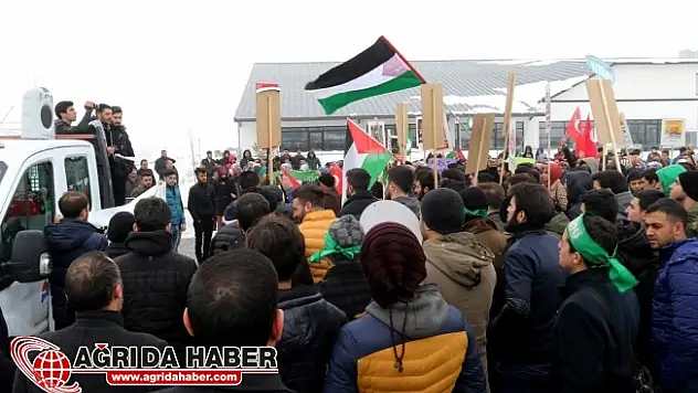 A.İ.Ç.Ü. Öğrencilerinden Kudüs Protestosu