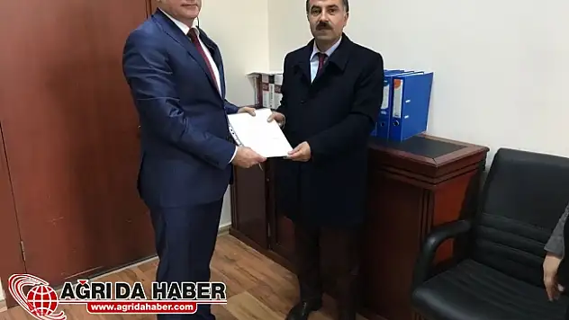 AK Parti Ağrı İl Başkanı Abbas Aydın Mazbatasını Aldı