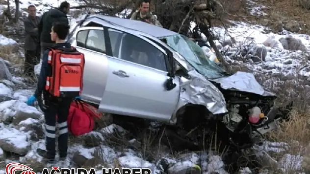 Bingölde Otomobil Şarampole Yuvarlandı: 1 Ölü
