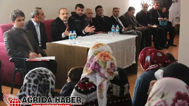 Bitlis Valisi Halkla Bir Araya Geldi