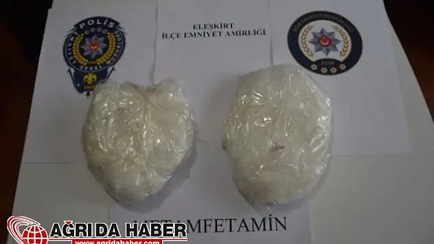 Otobüste Yakalanan Kadının Vücuduna Sarılı 1 Kilo Uyuşturucu Ele Geçirildi