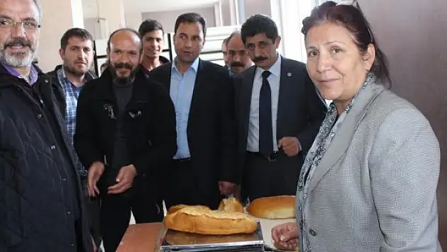 Eşbaşkanlar Ağrı Belediyesi Halk Ekmek Fırınını Denetledi