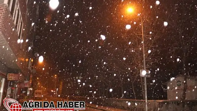 Ağrı Yeniden Beyaza Büründü