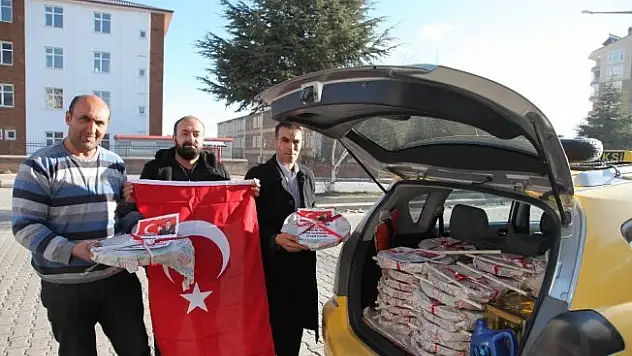 Ahlat'tan Afrin'deki askerlere tatlı