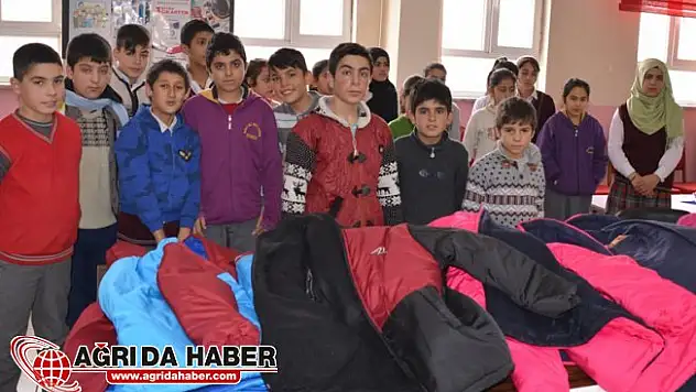 ATSO'dan Öğrencilere Isıtacak Hediye
