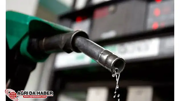 Benzine 12 Kuruş Daha Zam