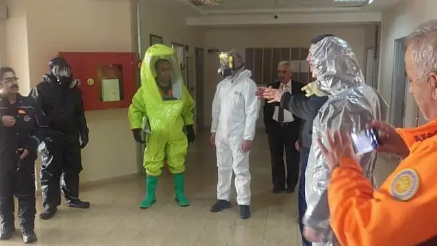 Bitlis, arama kurtarma personeli KBRN eğitimi aldı