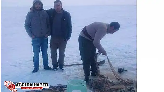 Buzla Kaplı Türkiyenin En Yüksek Gölünde Balık Avı