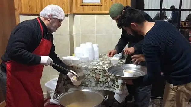 Camilerde sabah namazı buluşmaları yapılıyor