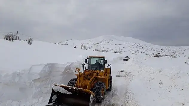 Elazığ'da kapalı köy yolları ulaşıma açıldı