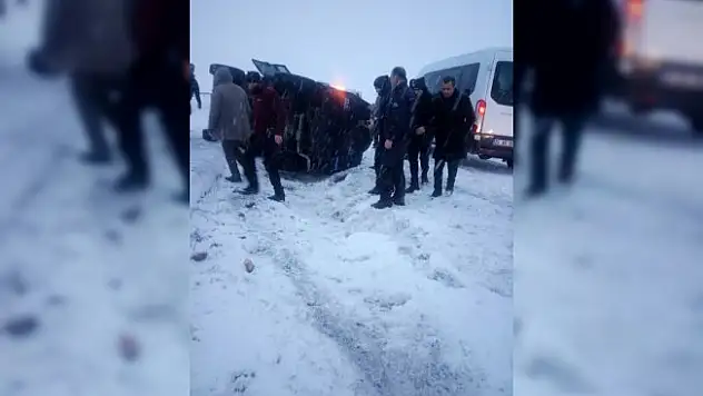 Erzurum'da zırhlı polis aracı kaza yaptı: 3 yaralı