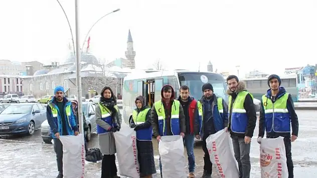 Gençlik Liderleri ile gönüllü gençler yaban hayatı unutmadılar