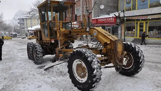 Kars'ta 5 köy yolu ulaşıma kapandı