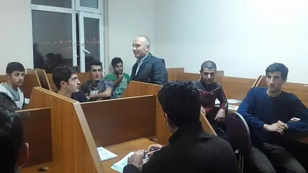 Kaymakam Alibeyoğlu'ndan kamp ziyareti