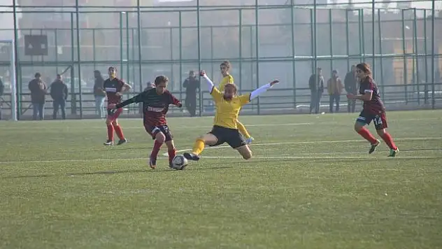 Malatya Bayanlarspor işini zora soktu