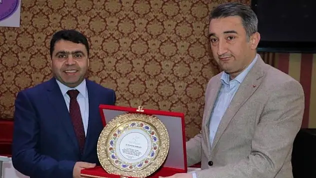Müdür Kırekin'e veda yemeği