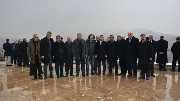 Muhtarlar Yeşilyurt Belediyesinin yatırımlarını yerinde inceledi