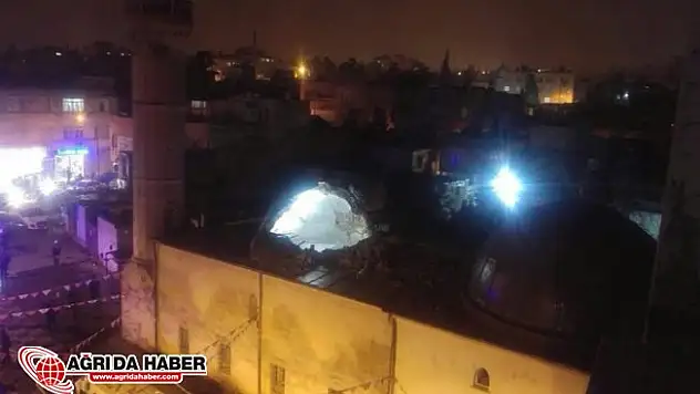 PKK/PYD Kilis'te Camiye Saldırdı: Ölü ve Yaralılar Var!