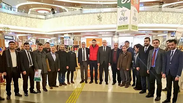 Resim ve El Sanatları sergisine yoğun ilgi
