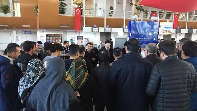 Umreciler kutsal topraklara uğurlandı
