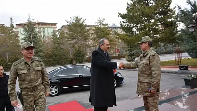 Vali Kaban'dan Tümgeneral Asım Kocaoğlu'na ziyaret