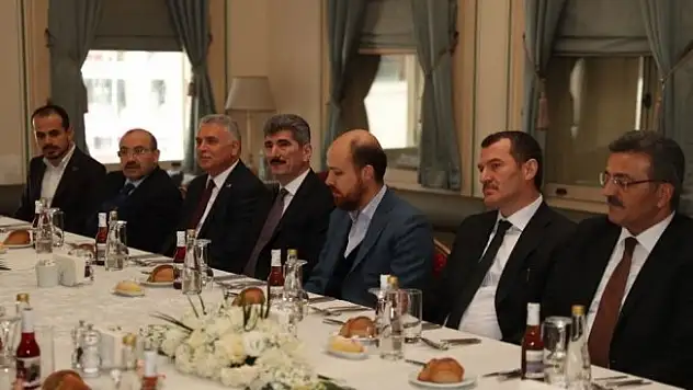 Vali Ustaoğlu, Okçular Vakfının toplantısına katıldı