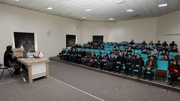 Van'da 'Kadına Yönelik Şiddet' konulu seminer