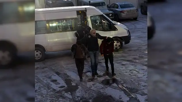 Van'da terör operasyonu: 9 gözaltı