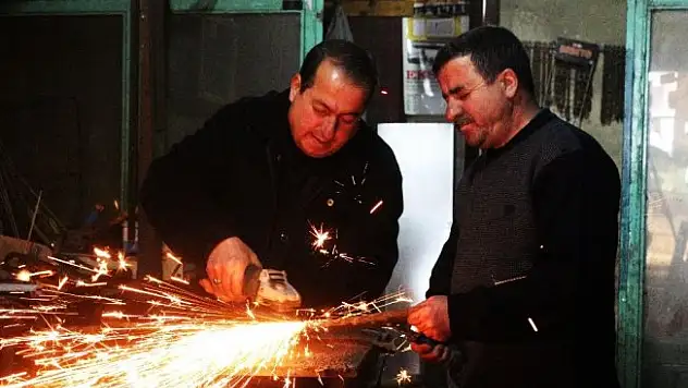 Vanlı kardeşler 40 yıldır baba mesleğini sürdürüyor