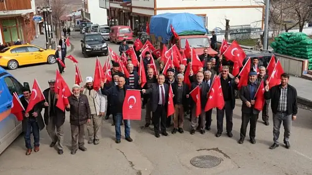 1453 ruhuyla Mehmetçiğe 1453 kilo fasulye gönderdiler