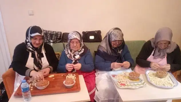 Afrin'deki askerlere bin kilo 'Anne Mantısı'