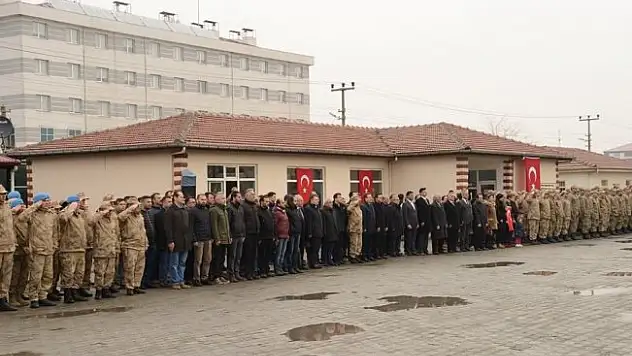 Afrin'e Mehmetçik uğurlandı